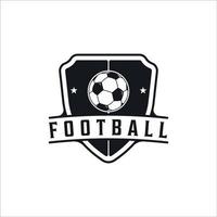 voetbal of voetbal logo vintage vector illustratie sjabloon pictogram grafisch ontwerp. sport retro embleem met schildbadge en typografie
