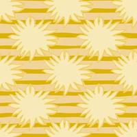 eenvoudig kinder naadloos patroon met licht zonontwerp. creatieve silhouetten op gele helder gestreepte achtergrond. vector