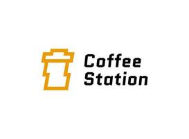papieren koffiekopje met bliksemschicht-logo. koffie station energie modern minimalistisch logo. coffeeshop bij tankstation logo concept vector