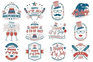 set vintage 4 juli ontwerp. vierde van juli felicitatie klassieke ansichtkaart. onafhankelijkheidsdag wenskaart. patriottische banner voor websitesjabloon. vectorillustratie. vector