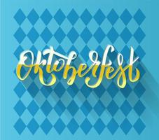 oktoberfest handgeschreven letters logo op blauw Beiers patroon. bierfestival vectorbanner. gele witte belettering typografie voor poster, kaart. woord is gevuld met schuimend bier, werp lange schaduw vector