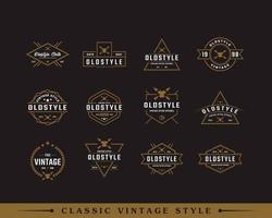 set van klassieke vintage retro label badge voor kleding kleding oude stijl logo embleem ontwerp sjabloon element vector