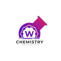 letter w binnen chemie buis laboratorium logo ontwerp sjabloon element vector
