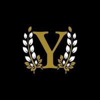 eerste letter y gekoppeld monogram gouden lauwerkrans logo. sierlijk ontwerp voor restaurant, café, merknaam, badge, label, luxe identiteit vector