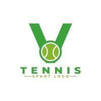 letter v met tennislogo-ontwerp. vectorontwerpsjabloonelementen voor sportteam of huisstijl. vector