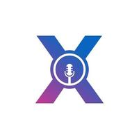 letter x podcast record-logo. alfabet met microfoon pictogram vectorillustratie vector