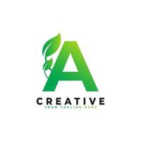 natuur groen blad letter een logo-ontwerp. monogram-logo. groene bladeren alfabet pictogram. bruikbaar voor bedrijfs-, wetenschaps-, gezondheidszorg-, medische en natuurlogo's vector