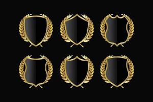 gouden schild vector iconen set. gouden pantser schilden.