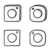doodle camera-icoontje met hand getrokken doodle stijl vector geïsoleerd op zwarte achtergrond