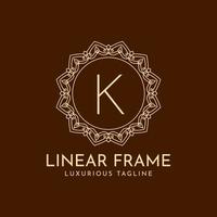 letter k minimalistische cirkel frame lineaire luxe decoratie vector logo ontwerp