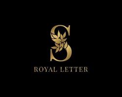 luxe decoratieve vintage gouden koninklijke letter s