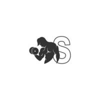 letter s logo icoon met een persoon die barbell ontwerp vector vasthoudt