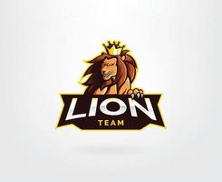 leeuwenkoning esports logo ontwerp vector