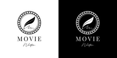 filmschrijver bioscoopfilmproductie met filmstrip en ganzenveer pen logo-ontwerp vector