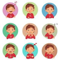 kleine jongen gezichtsuitdrukkingen emoties set. zoals lachen, dom gezicht, handen bedekken mond, stilte, liefde, missen, huilen, slaperig, schreeuwen. vector van verschillende avatars met handgebaren en tekens.