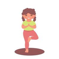 schattig meisje kind met krullend haar staande op boom pose. yoga kind concept. vectorillustratie geïsoleerd op een witte achtergrond. vector