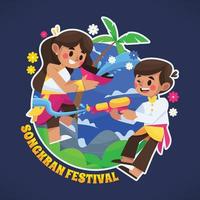 een stel viert het waterfestival van songkran vector