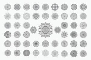 mandala bloem ornament bundel in arabisch patroon. doodle mandala-collectie met zwart-witte patronen. Indiase stijl mandala decorontwerp voor decoratie. mandalapatroon voor het kleuren van pagina's. vector