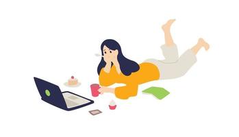 het meisje ligt op de grond met een laptop. vector. platte cartoonstijl. een schattig meisje surft op internet en drinkt koffie met een taart. zich bezighoudt met zichzelf en hun vrouwenzaken. vector