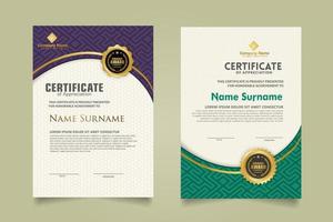 verticale certificaatsjabloon met doolhoftextuur instellen op kromme ornament en moderne patroon achtergrond. vector