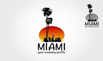 Miami beach vector logo illustratie in klassieke stijl met zee, gebouw, zon. schilderachtige zonsondergang op tropisch strand met palmbomen.