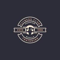 vintage retro badge fitnesscentrum en sport gym logo's typografisch met sportuitrusting tekenen en silhouetten vector