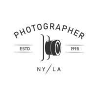 eenvoudige camera fotografie logo ontwerp vector. vintage-stijl vector