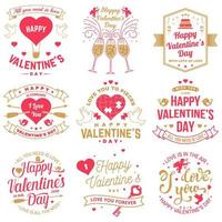 set van happy Valentijnsdag teken. stempel, kaart met sleutel, vogel, amoer, pijl, hart. vector. vintage typografie design voor uitnodigingen, Valentijnsdag romantisch viering embleem in retro stijl. vector