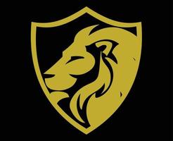 gouden leeuwenkop logo met koninklijk schild vector
