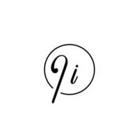 ii cirkel initiaal logo het beste voor schoonheid en mode in een gedurfd vrouwelijk concept vector