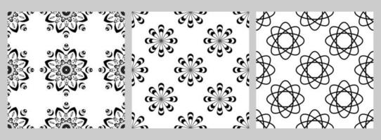 set geometrische naadloze patroon met verspringende figuren. zwarte vormen op een witte achtergrond. mandala's, bloemen vector