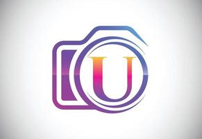 eerste u-monogrambrief met een camerapictogram. logo voor fotografiebedrijf en bedrijfsidentiteit vector