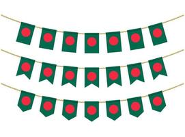 vlag van Bangladesh op de touwen op witte achtergrond. set patriottische bunting vlaggen. gorsversiering van de vlag van Bangladesh vector