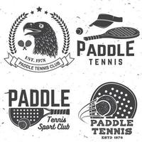 set paddle tennis badge, embleem of teken. vectorillustratie. concept voor shirt, print, stempel of tee. vector