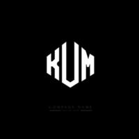 kum letter logo-ontwerp met veelhoekvorm. kum veelhoek en kubusvorm logo-ontwerp. kum zeshoek vector logo sjabloon witte en zwarte kleuren. kum-monogram, bedrijfs- en onroerendgoedlogo.