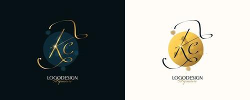 kc eerste handtekening logo-ontwerp met elegante en minimalistische gouden handschriftstijl. eerste k en c logo-ontwerp voor bruiloft, mode, sieraden, boetiek en zakelijke merkidentiteit vector