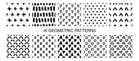 abstracte hand getrokken geometrische eenvoudige zwart-wit minimalistische naadloze patronen set met borstel textuur. polka dot, strepen, golven. vector illustratie