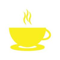 eps10 gele vector koffiekopje met hete stoom of rook pictogram geïsoleerd op een witte achtergrond. theekopje solide symbool in een eenvoudige, platte trendy stijl voor uw websiteontwerp, logo en mobiele applicatie