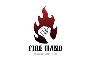 sterke handvuist met vuurvlam logo ontwerp vector