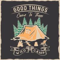 camping wandelen t-shirt ontwerp retro vintage typografie illustratie om af te drukken vector