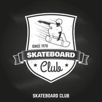 skateboard club teken op het bord. vectorillustratie. vector