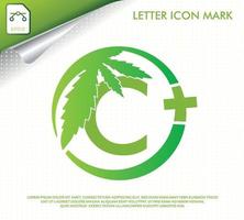 letter c met groen cannabisblad vector logo-ontwerp