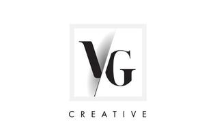 vg serif letter logo-ontwerp met creatieve doorsneden snit. vector