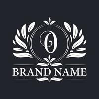 vintage luxe gouden o letter logo ontwerp. vector