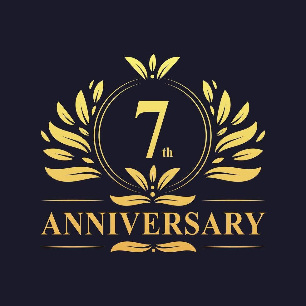 7-årsjubileum gyllene logotyp vektor