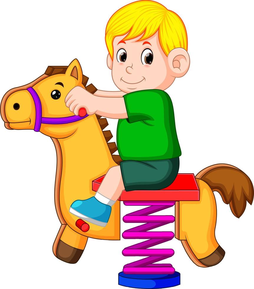 ein glückliches Spiel des Jungen mit braunem Pferdespielzeug vektor
