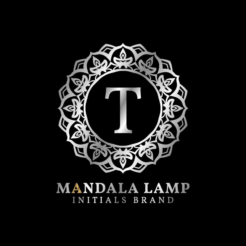 buchstabe t mandala lampe initialen dekoratives vektorlogodesign für hochzeit, spa, hotel, schönheitspflege vektor