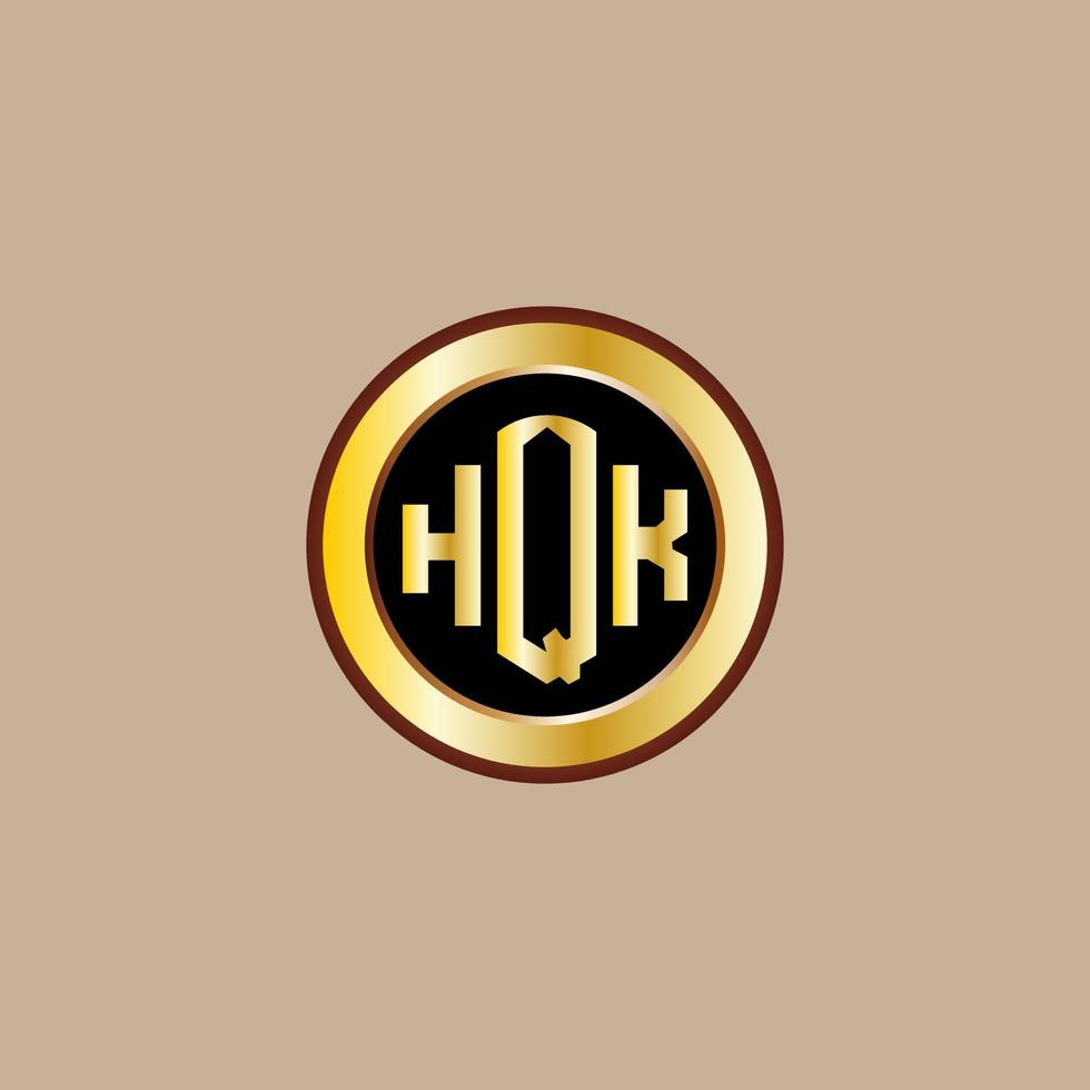 kreatives hqk-buchstaben-logo-design mit goldenem kreis vektor