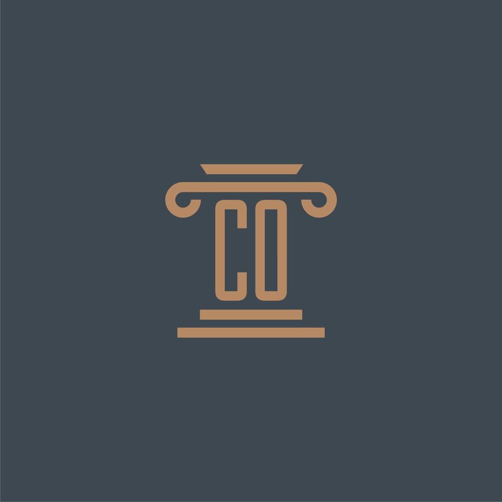 co första monogram för advokatbyrå logotyp med pelare design vektor