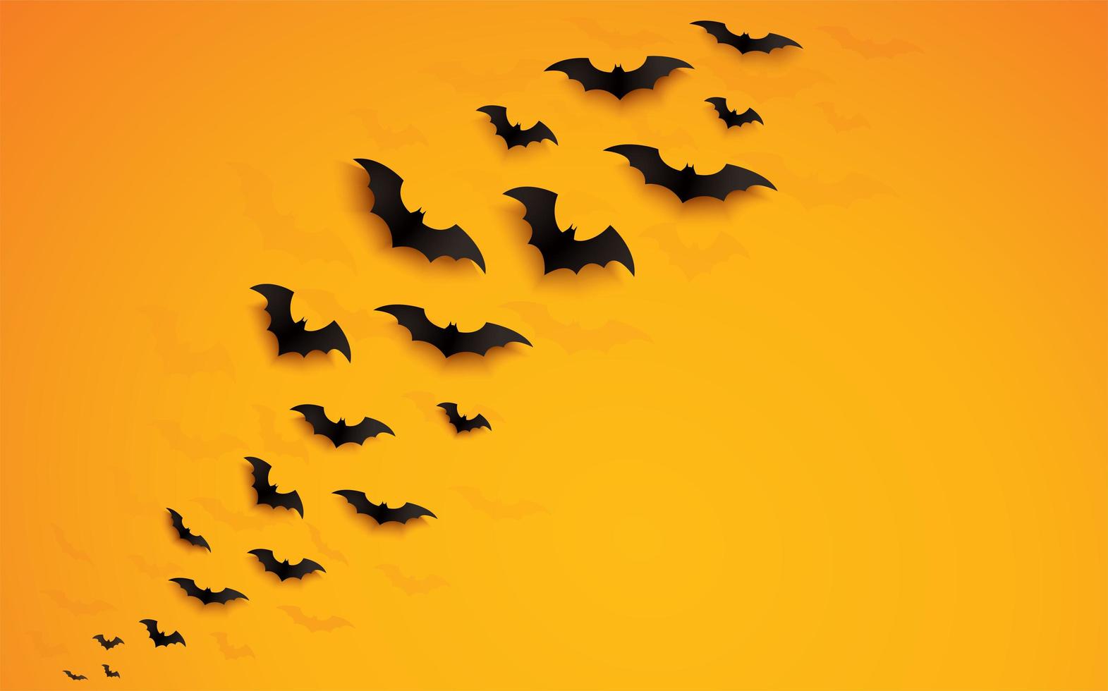 Halloween-Konzept mit Fledermäusen, die über orange Gradient fliegen vektor